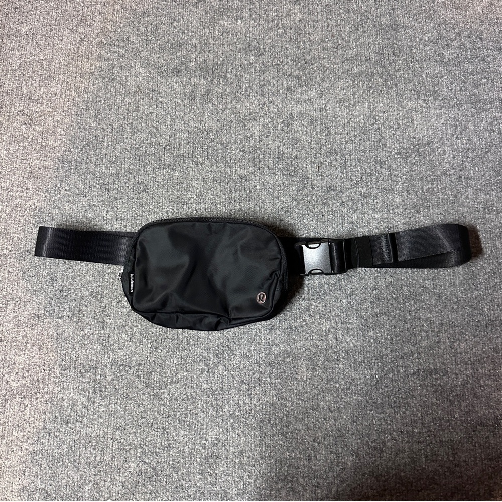 Lululemon Belt Bag